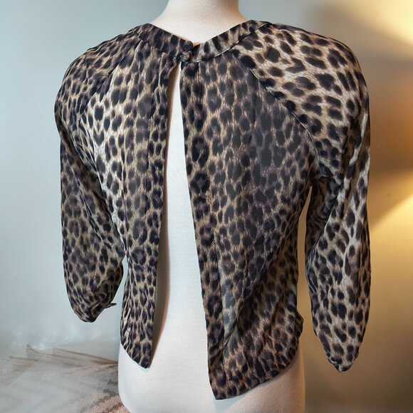 Casual Leopard Print Open Back Blouse - Picture 5 of 7